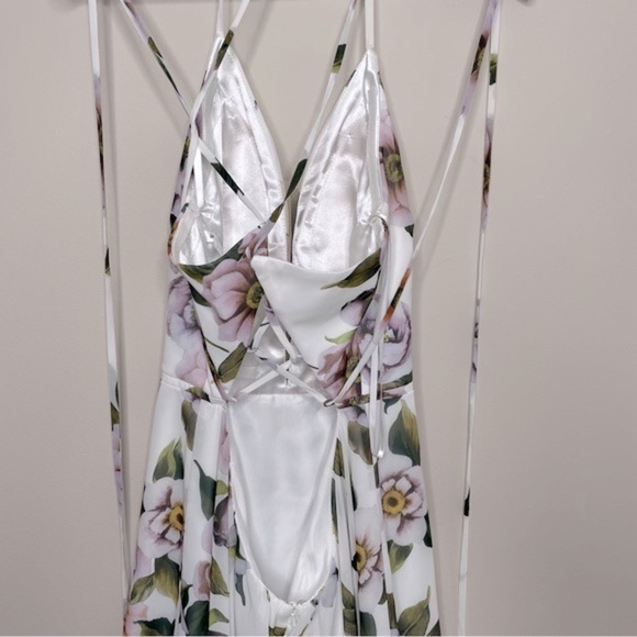 Beautiful Floral Deep V Neck Backless Dress Chiffon Overlay 8093 Size 12 - Picture 7 of 9